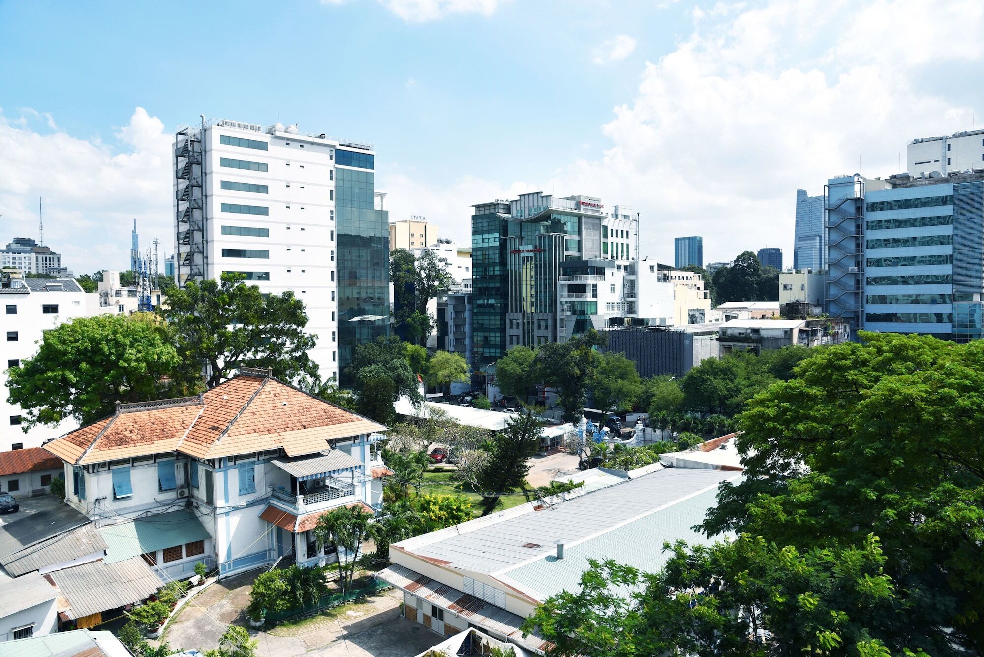 הו צ'י מין סיטי Cozrum Homes Truong Dinh מראה חיצוני תמונה